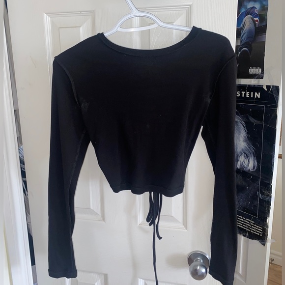 Garage open back crop top - Picture 2 of 2